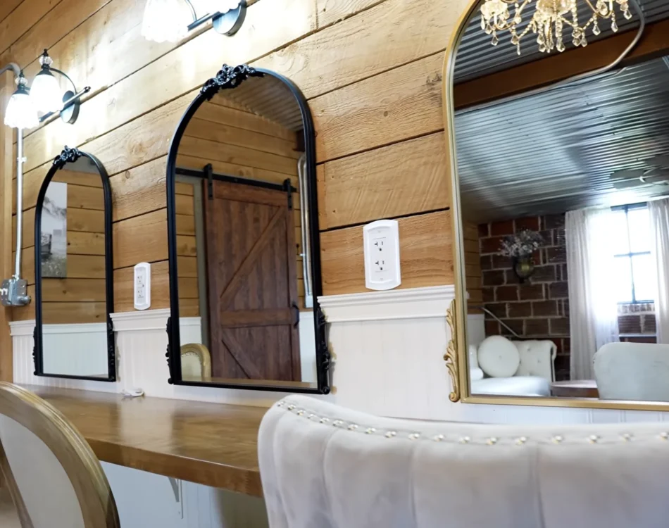 Mirrors in Bridal Suite